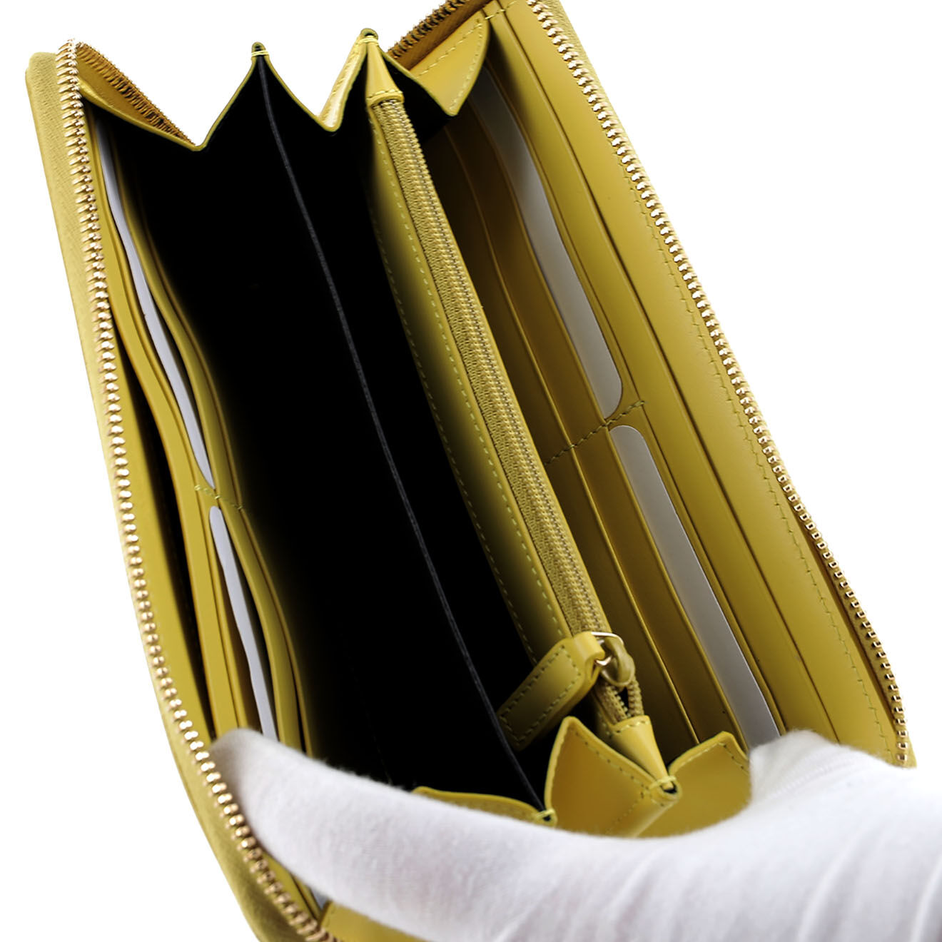 Saint Laurent Portefeuille en Cuir verni jaune - Très bon état - L.19 cm