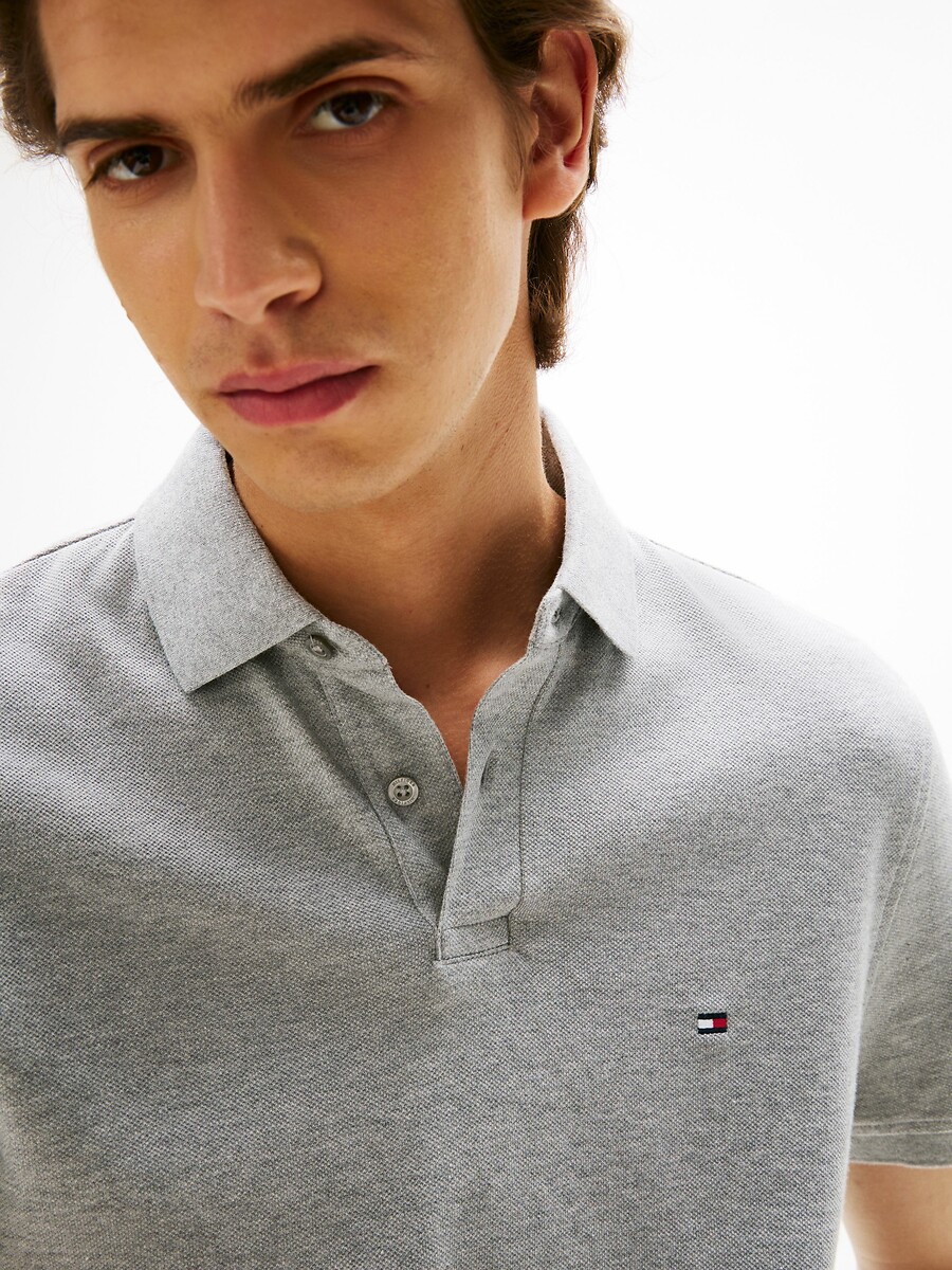TOMMY HILFIGER<br>Polo reta e elástica, 2 botões