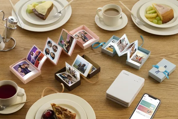 Canon SELPHY QX20 - Printer - farve - farvesublimering - 72 x 85 mm op til 0.66 min./side (farve) - kapacitet: 10 ark - Wi-Fi(g) - mørkegrå