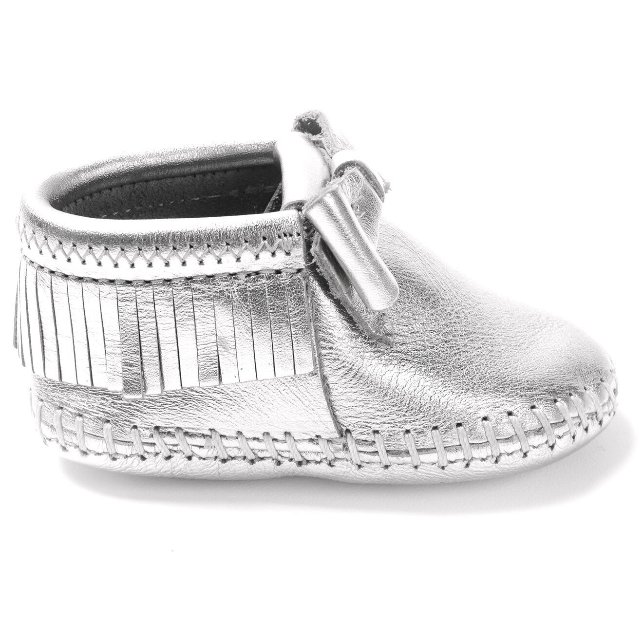 Minnetonka Chaussons en Cuir Rosie argentés