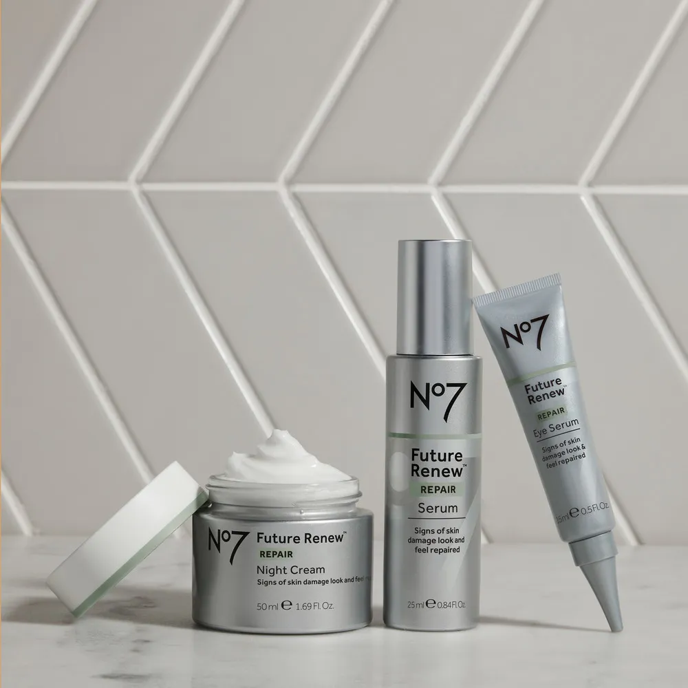No7 Future Renew Repair Night Cream - 50 ml.