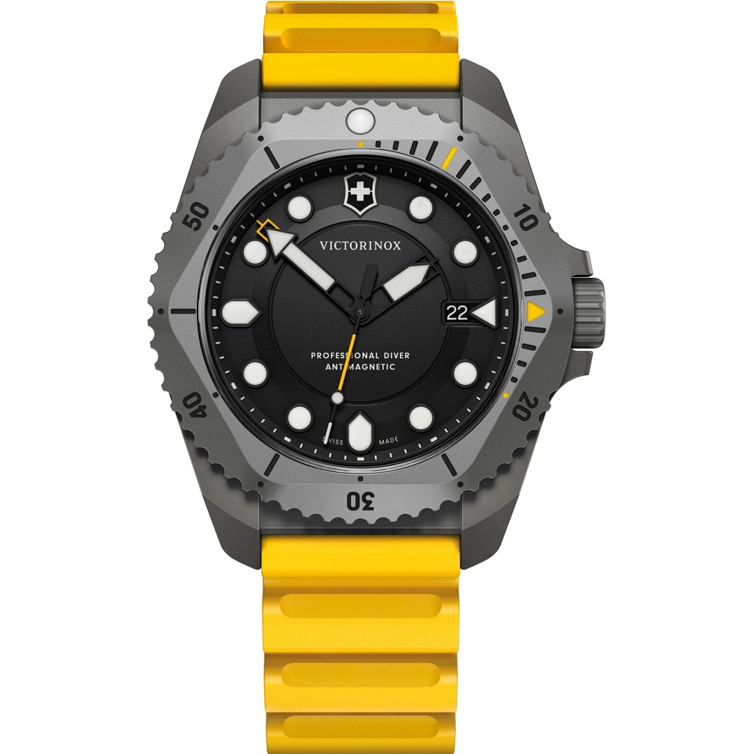 Victorinox Dive Pro Quartz Titanium