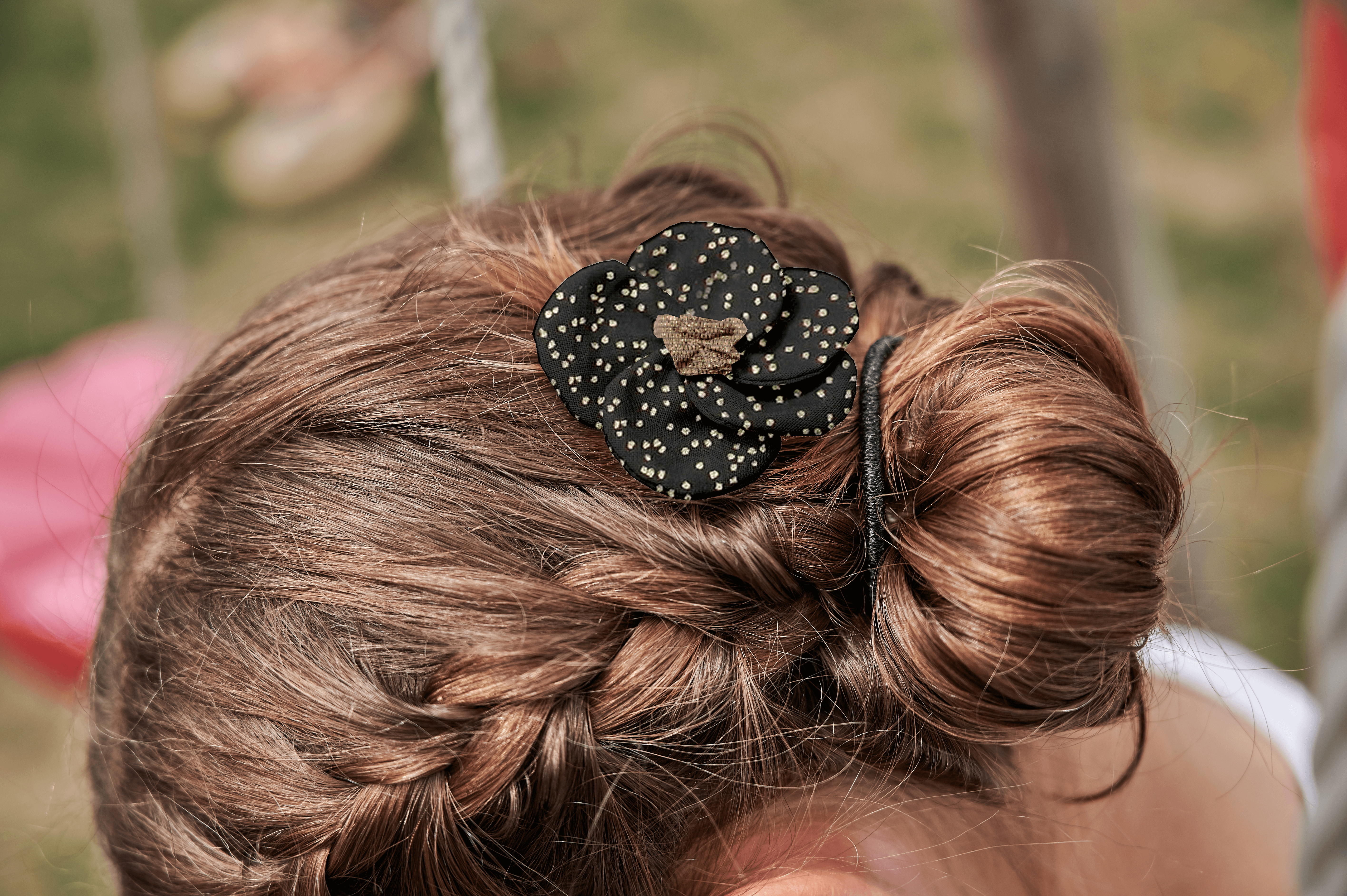Petite Barrette Pétales De Fleur Noir Pailleté
