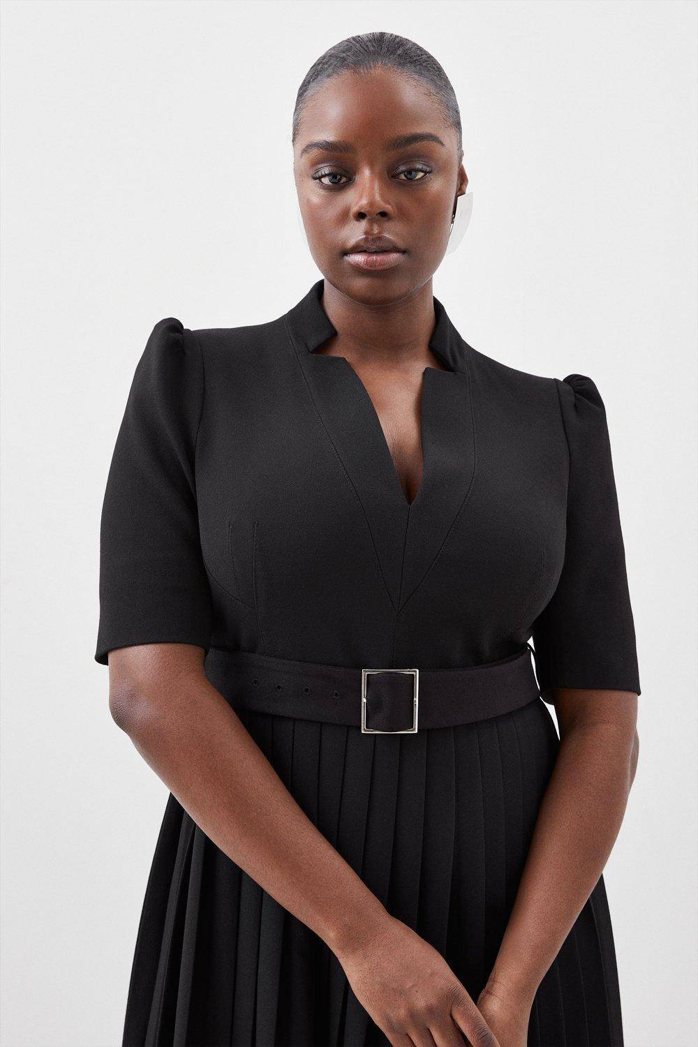 KarenMillen Robe Plus Size Forever en Crêpe Structurée et Plissée