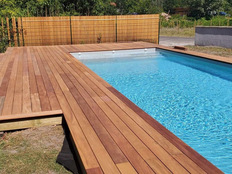 Pack complet 40m² lame de terrasse cumaru lx1550mm avec lambourde, vis, cale de ventilation, plot pvc et bande bitumineuse