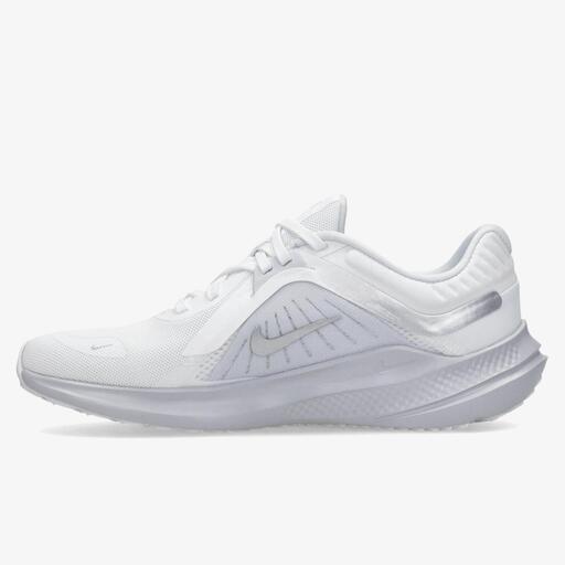 Nike Quest 5
