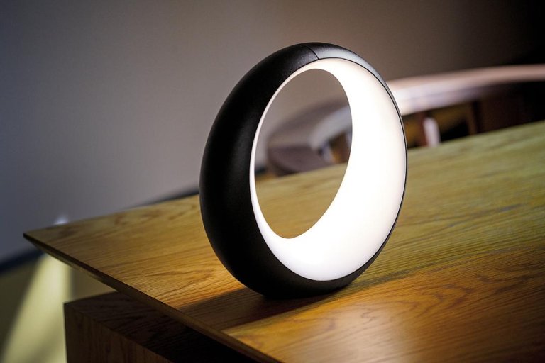Fermob Hoopik tafellamp Ø24 LED oplaadbaar Acapulco blue