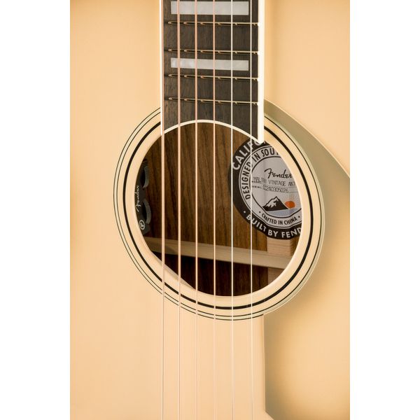 Fender LTD Malibu Vintage Antigua