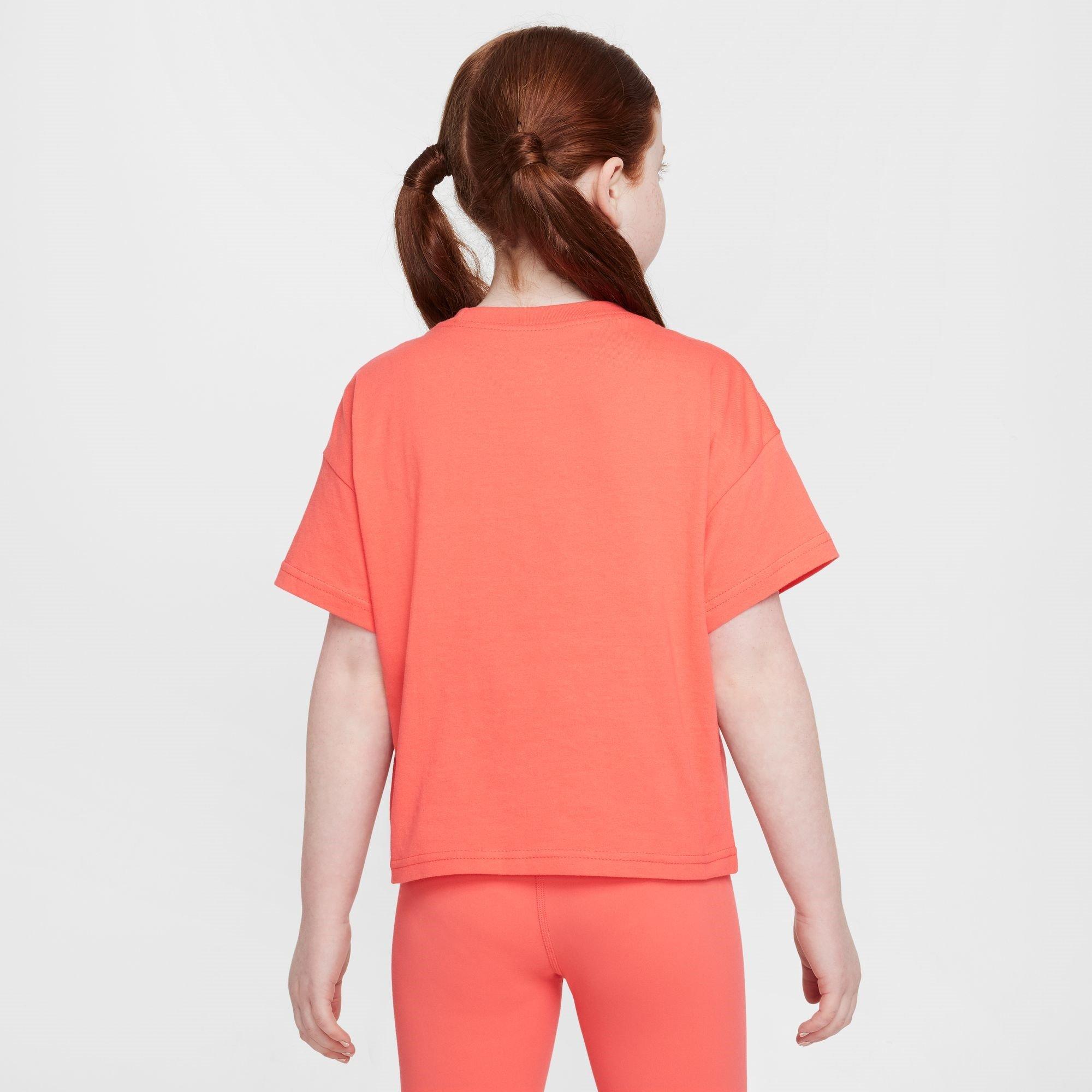 Nike Sportswear Big Kids(Girls) T Shirt