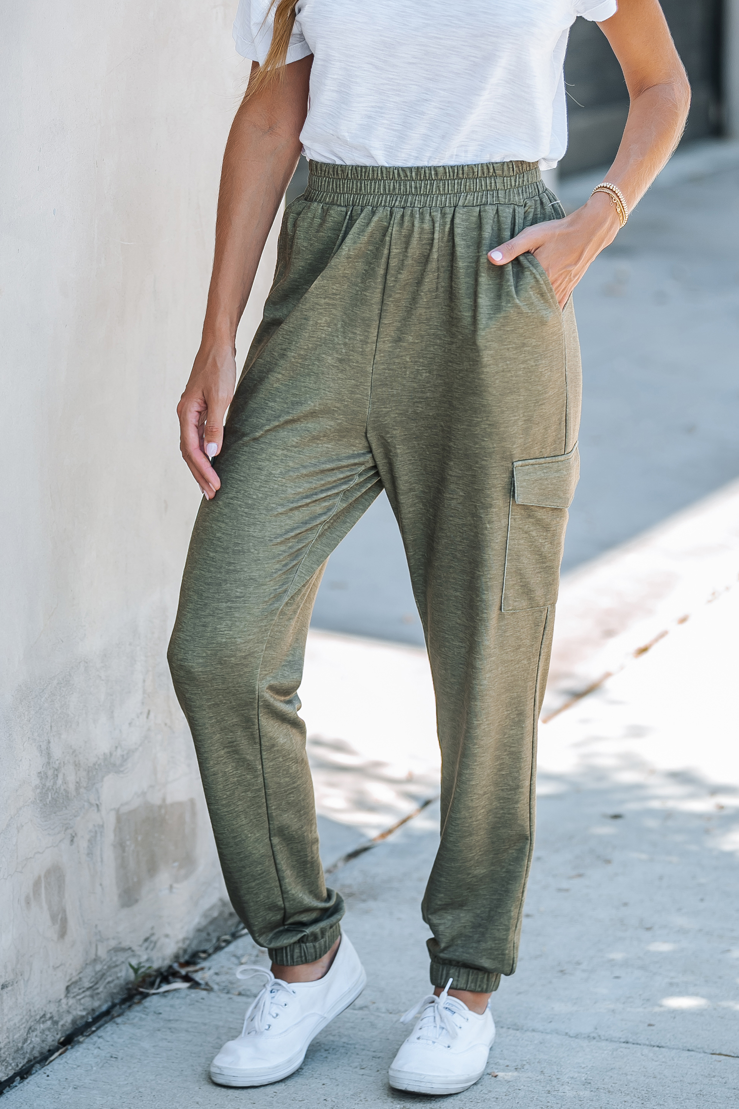 Jogging à poches et smocks olive