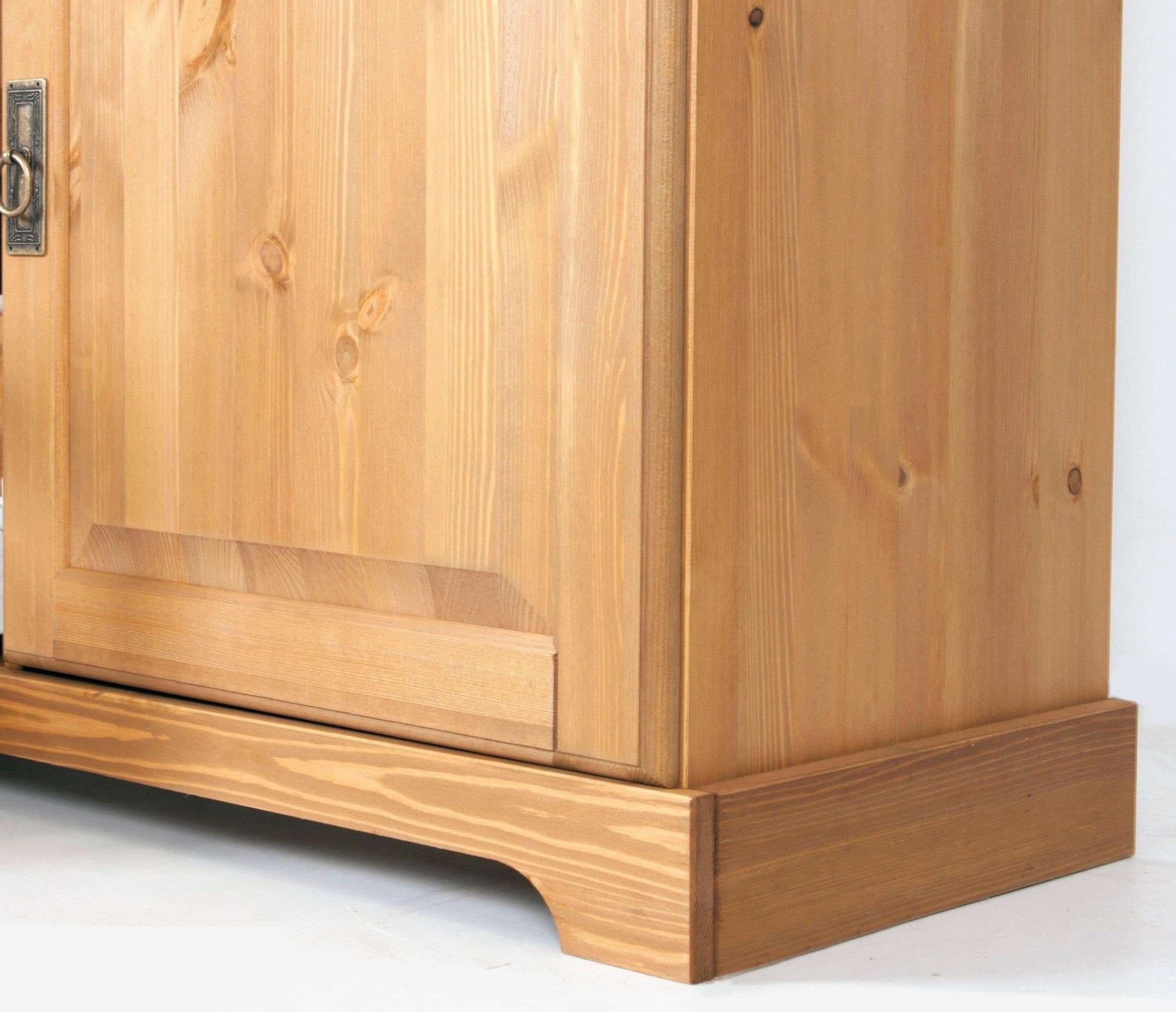 Home affaire Highboard »Rügen« Vitrine im Landhausstil,  zertifiziertes Massivholz, Höhe 131 cm
