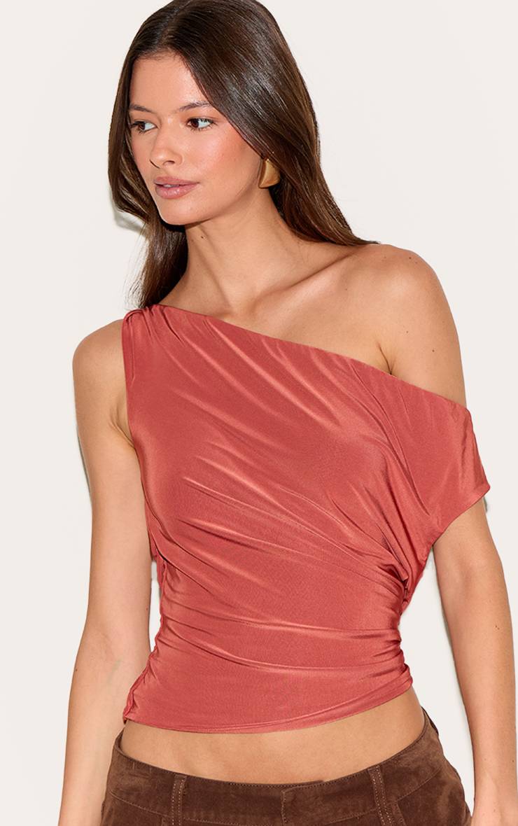 Rouille Haut Long À Col Bénitier Avec Manches Torsadées En Tissu Slinky Double Épaisseur