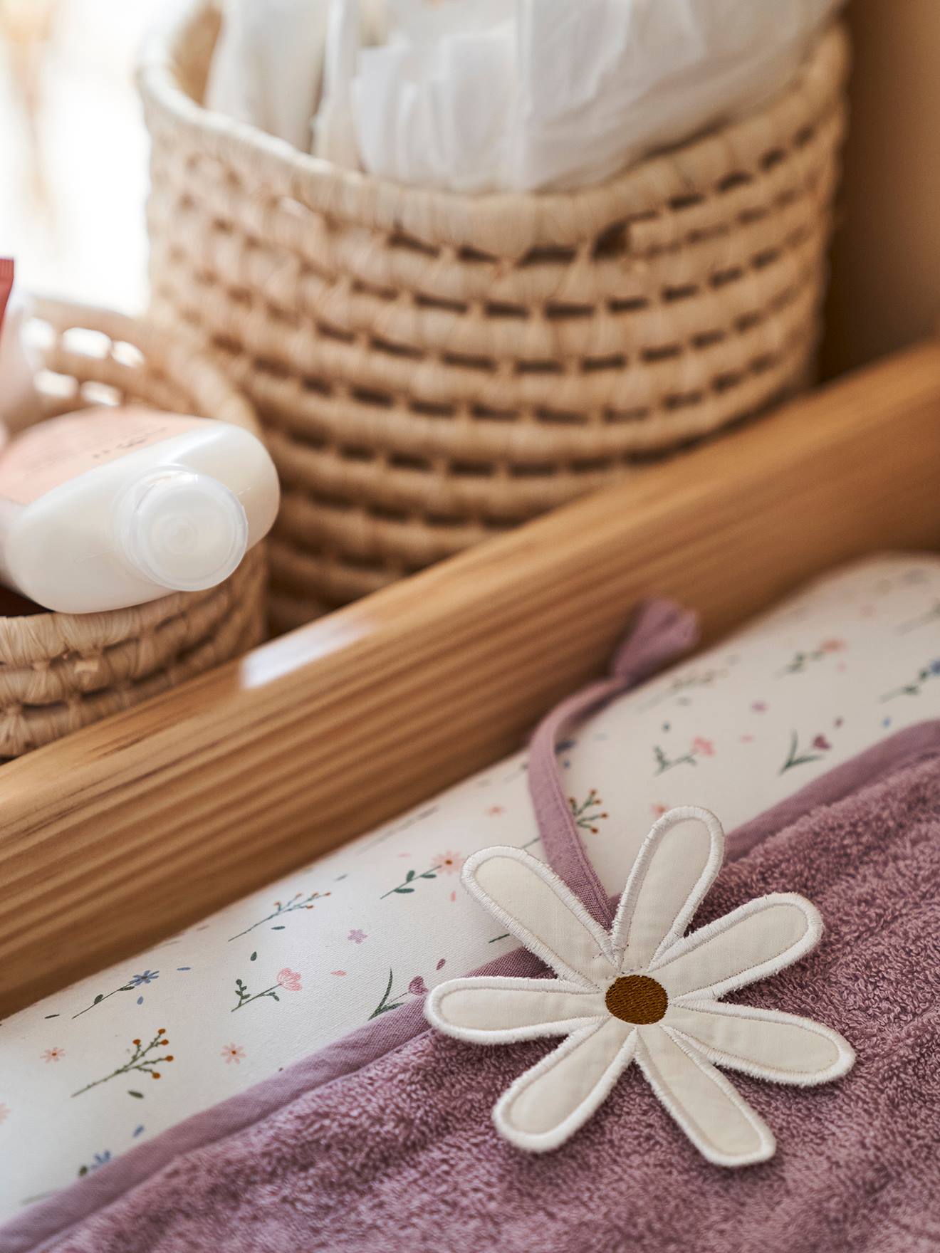 Trocador liso Dulce Provenza violeta médio com estampas