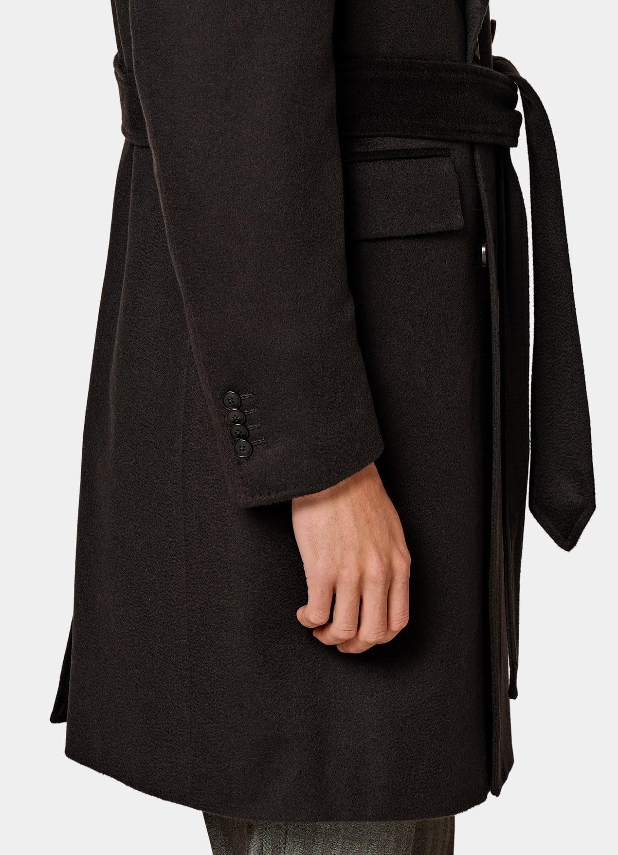 Manteau ceinturé marron foncé