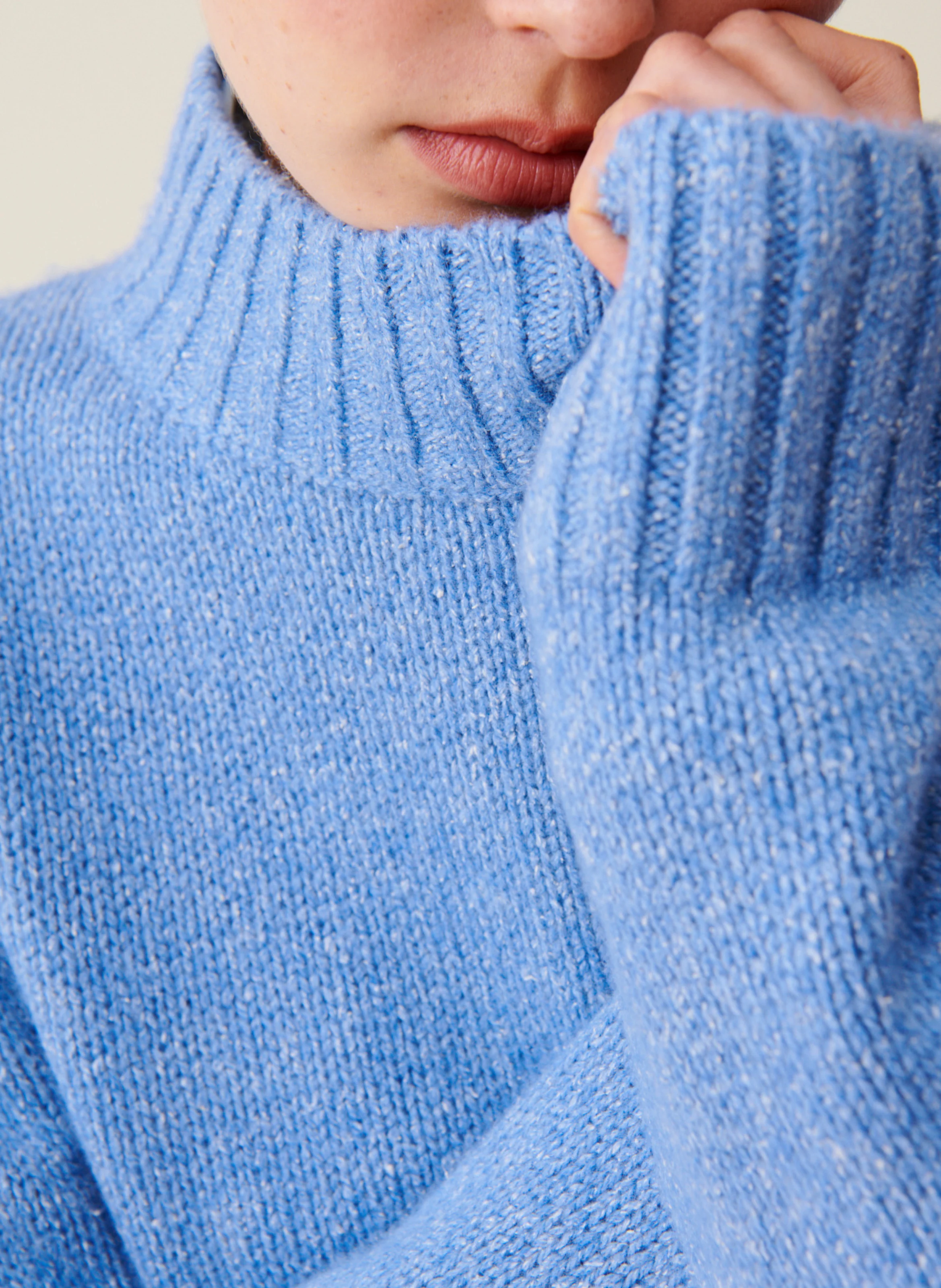 Pull col montant en laine et en soie mélangés | Bleu