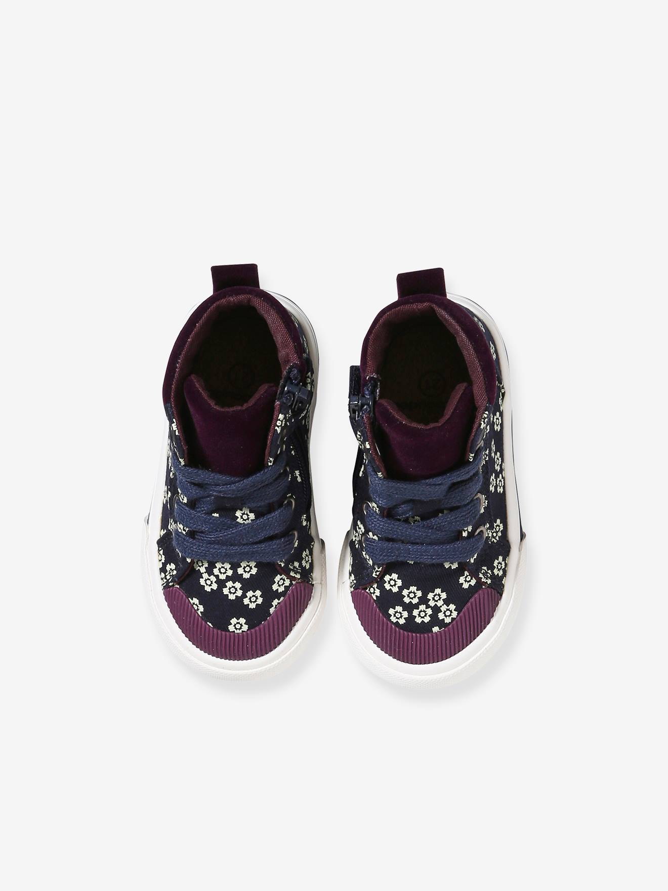 Tênis de salto alto violeta estampado com cadarço e zíper para bebê
