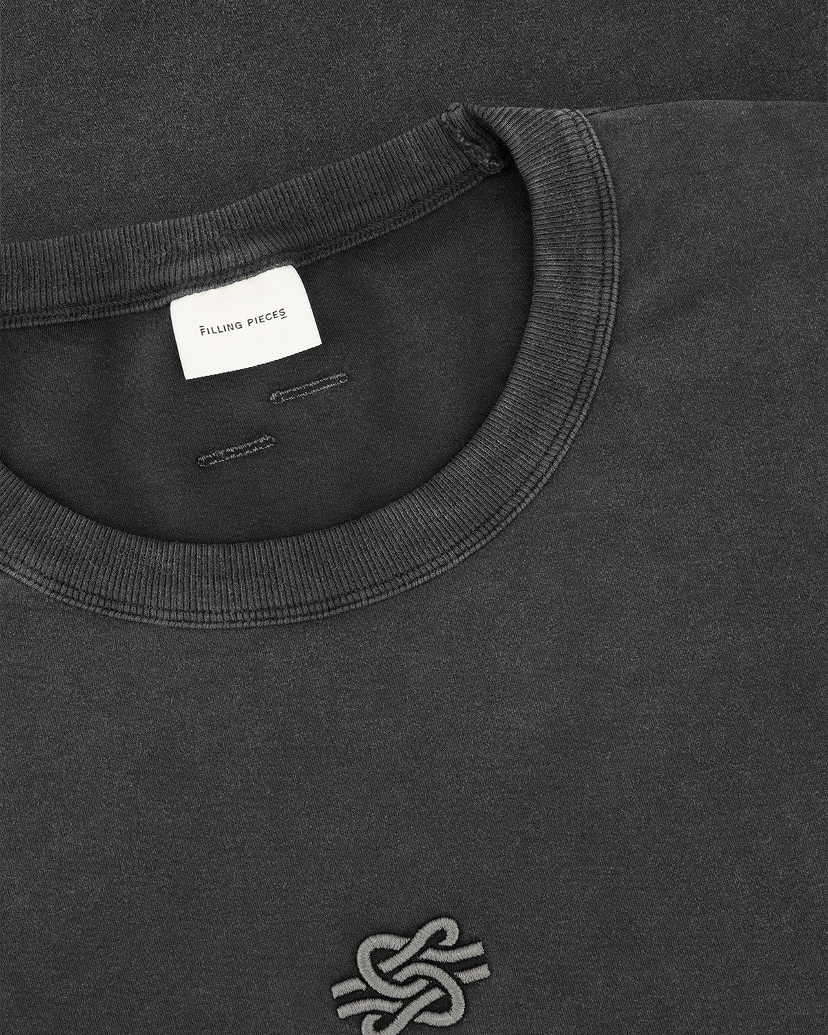 Longsleeve Boxy Embroidered Vintage Black