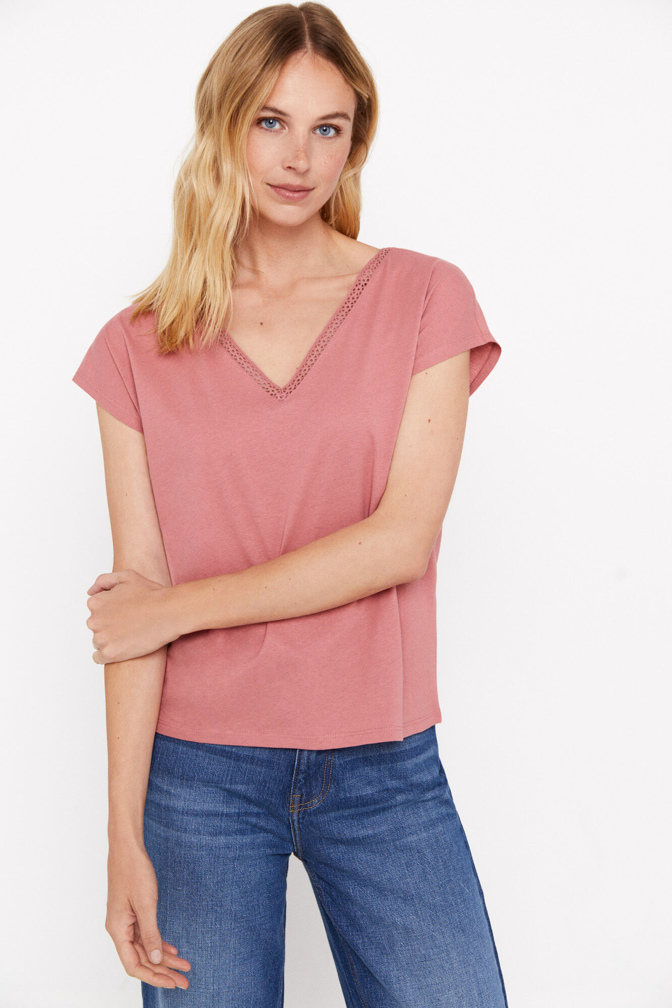 Camiseta com detalhe pico pointilla - Lilás