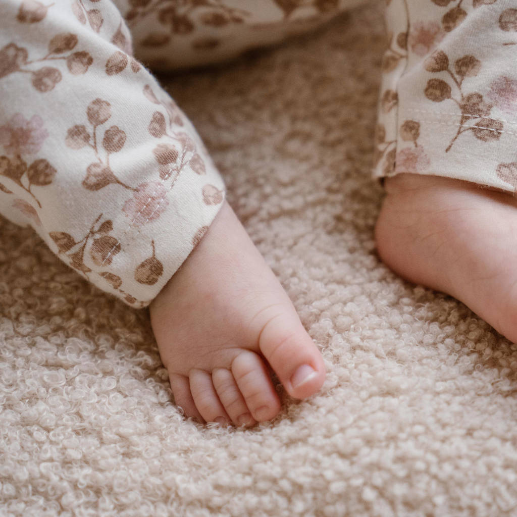 Dirkje babybroek + haarband lichtbruin/roze/ecru