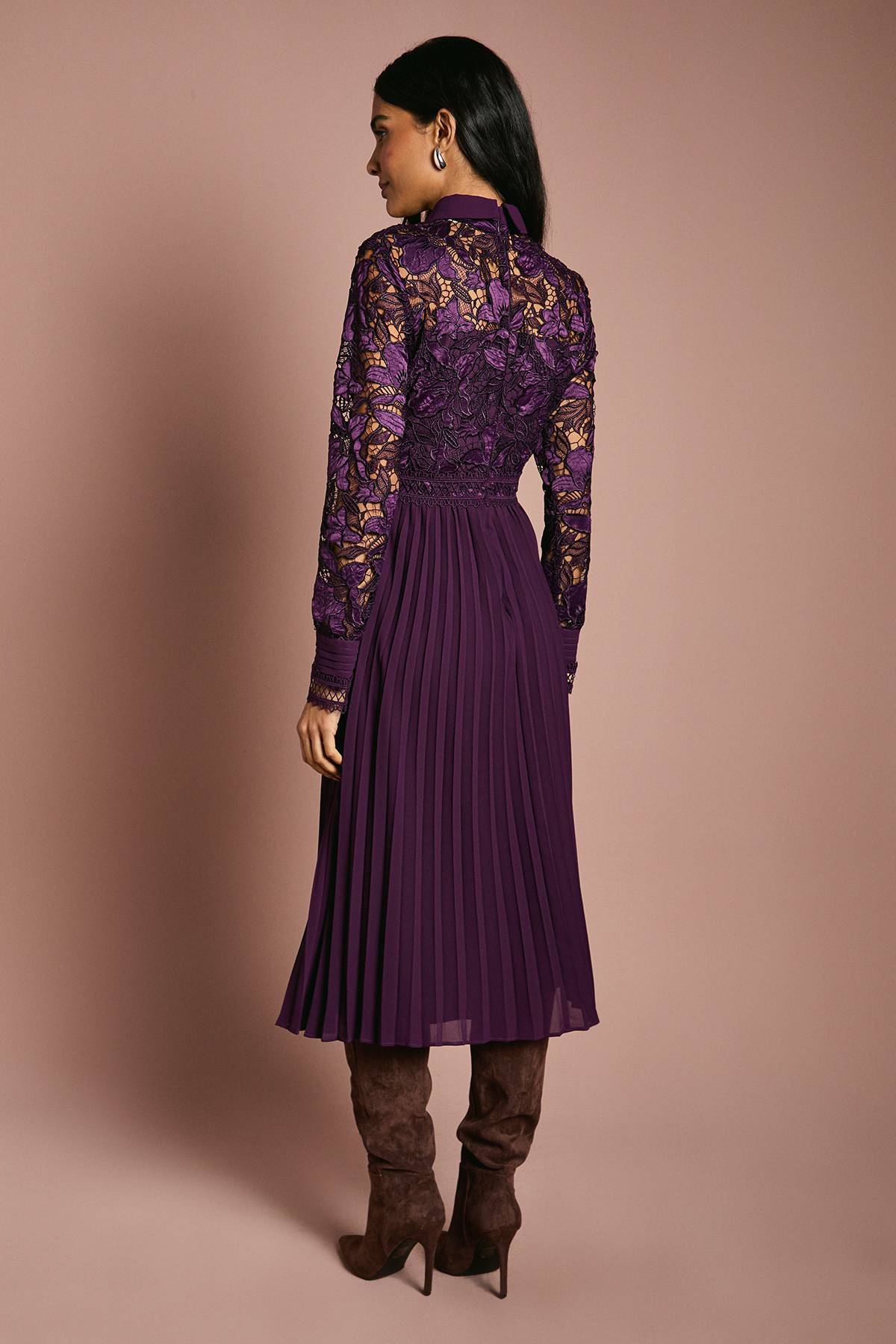 Coast Robe Chemise Mi-Longue à Manches Longues en Dentelle et Plissée
