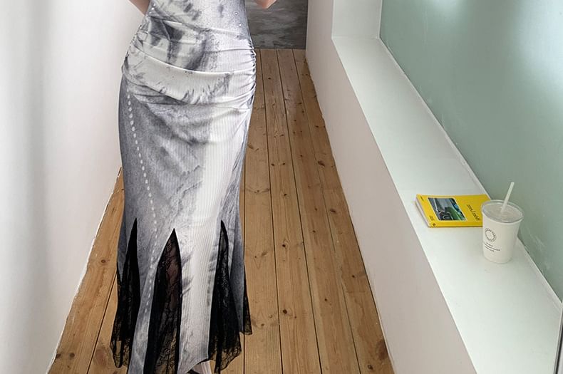 haruokiea - Asymmetrische maxi-jurk met spaghettibandjes en grafische print