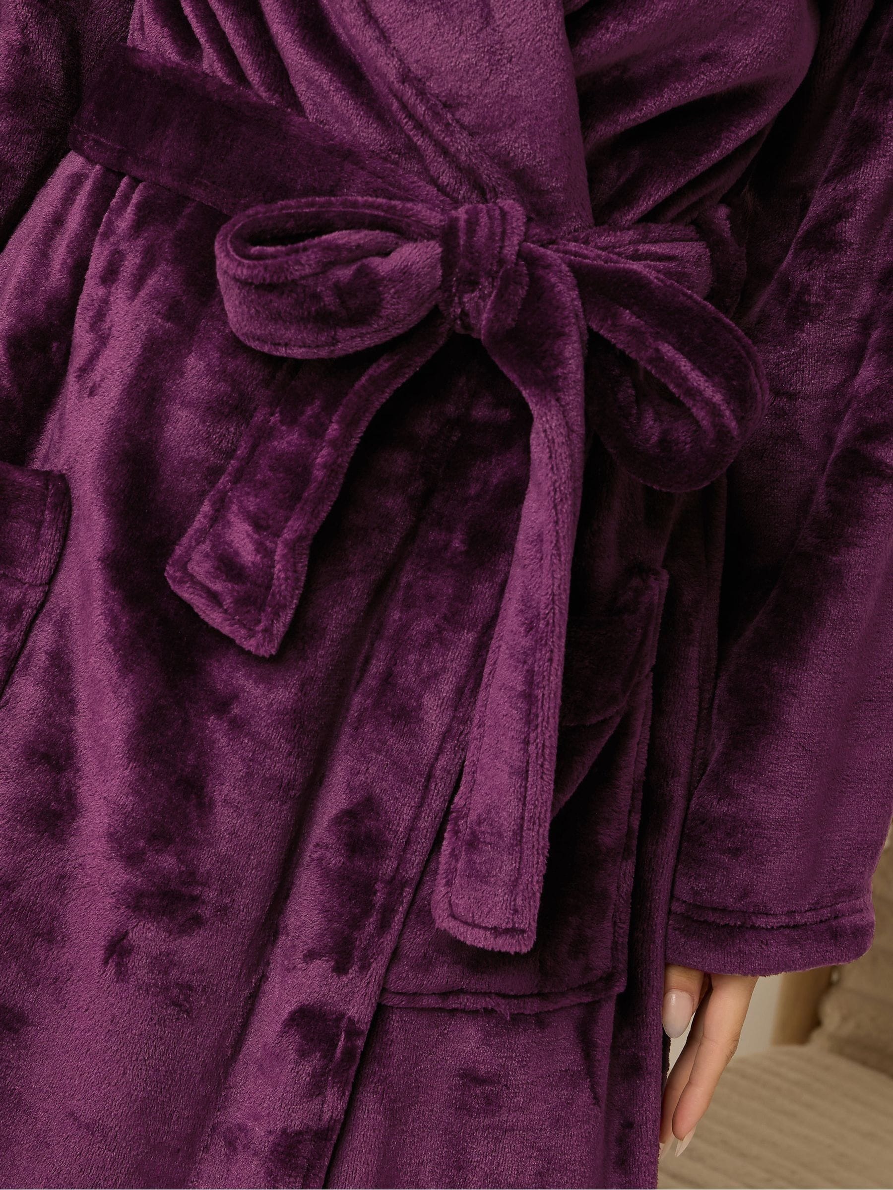 Rood - M&Co Super Luxe Shawl Maxi Robe
