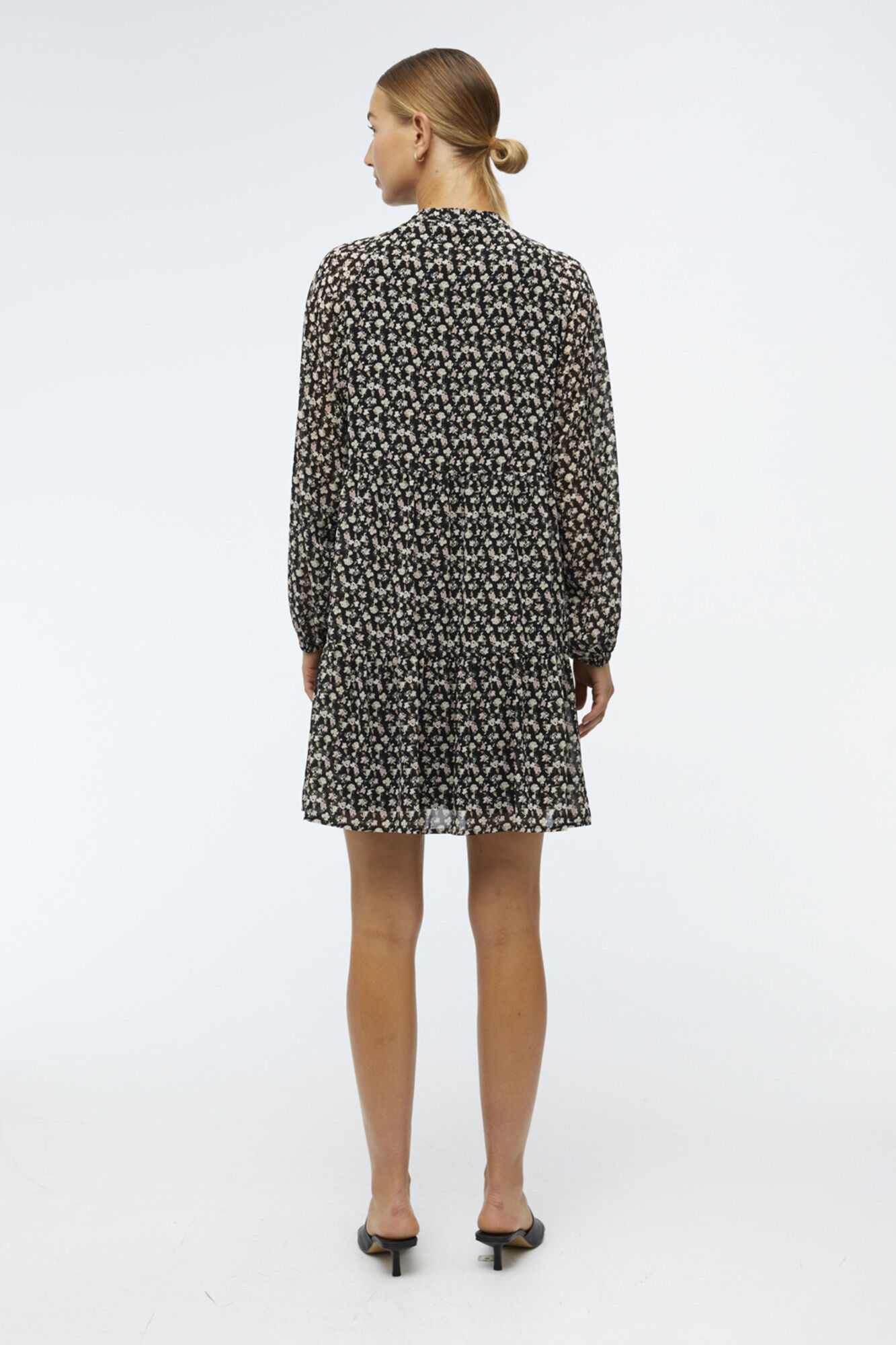 Vestido curto em camadas - Preto