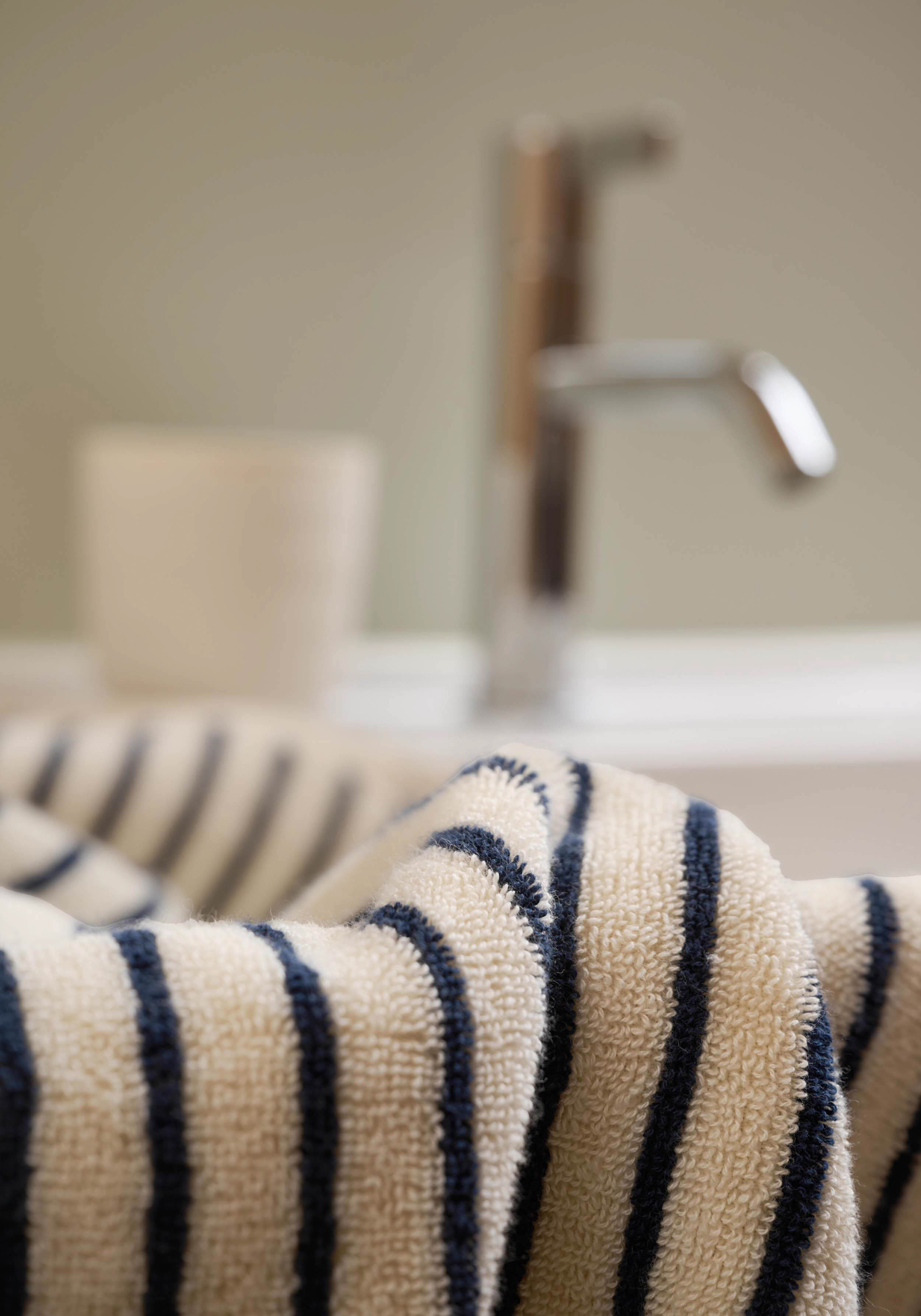 Lavie Duschtuch Tom Undyed Indigo
