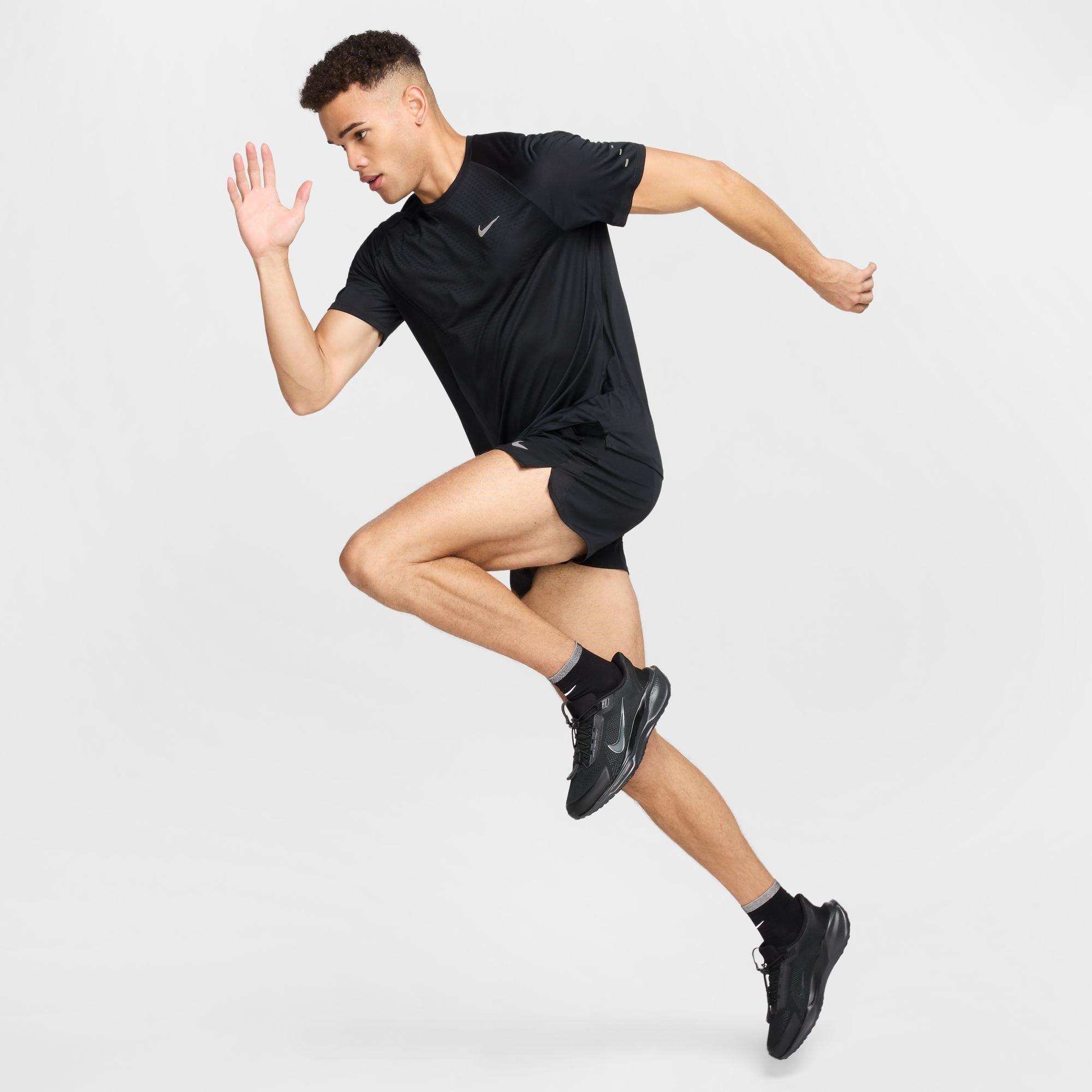 Nike Stride Short Sleeve Performance Tee Mens