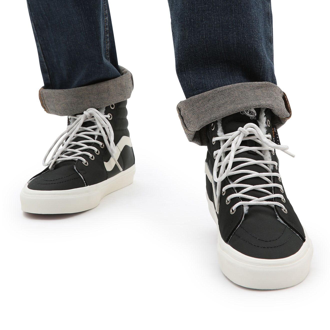 Vans Baskets SK8-Hi fourrées noires