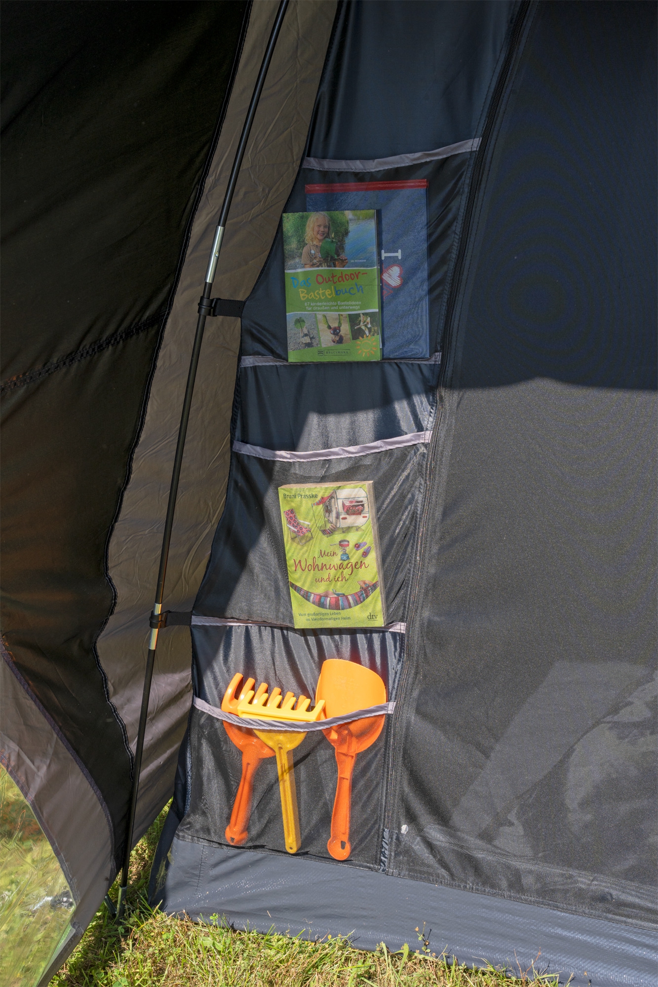 Berger Kiwi NZ 4 Plus leichtes Kuppelzelt für Camping und Trekking für 4 Personen