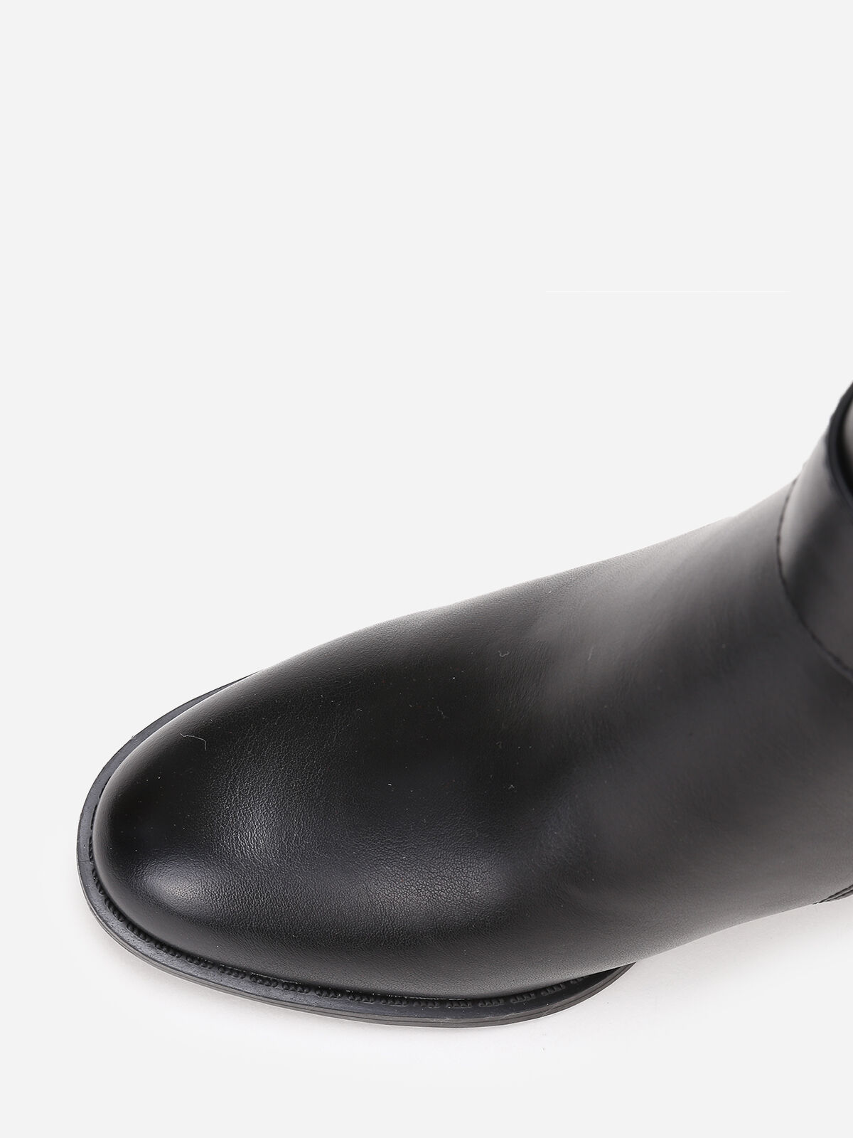 Bottines à talon et détail métallique- Noir