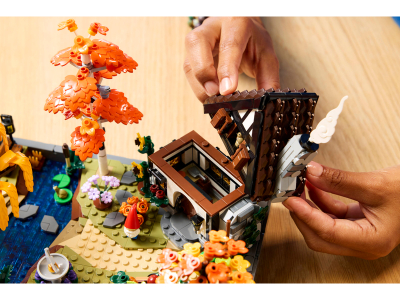 LEGO Herfsttuin met cottage (11372)
