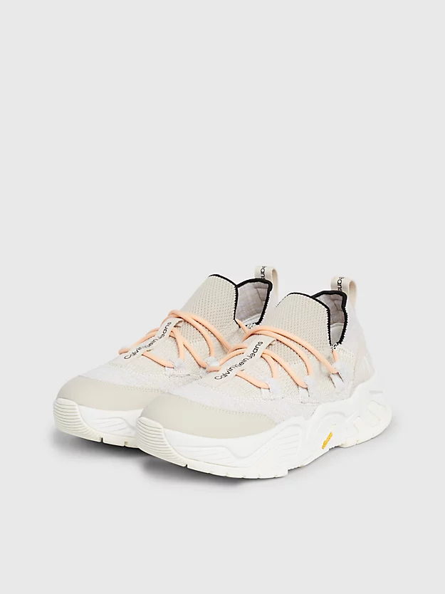 Tênis robusto Vibram®
