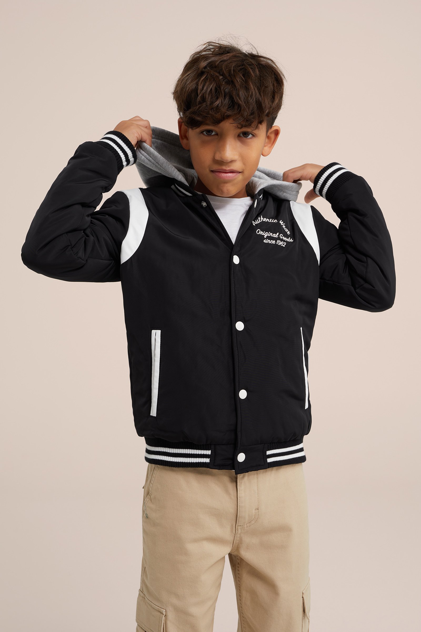 Jongens bomberjack met capuchon WE Fashion Zwart