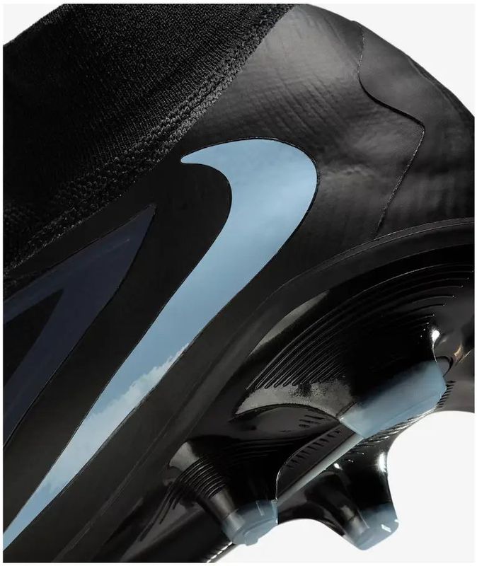 Nike - Phantom 6 High Pro - Voetbalschoenen - Zwart - Stevige Ondergrond