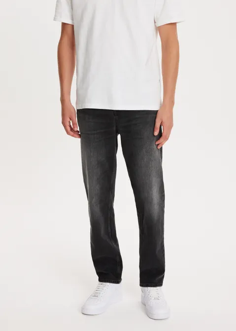 Bruce relaxed tapered jeans zwart (ZW.USED)