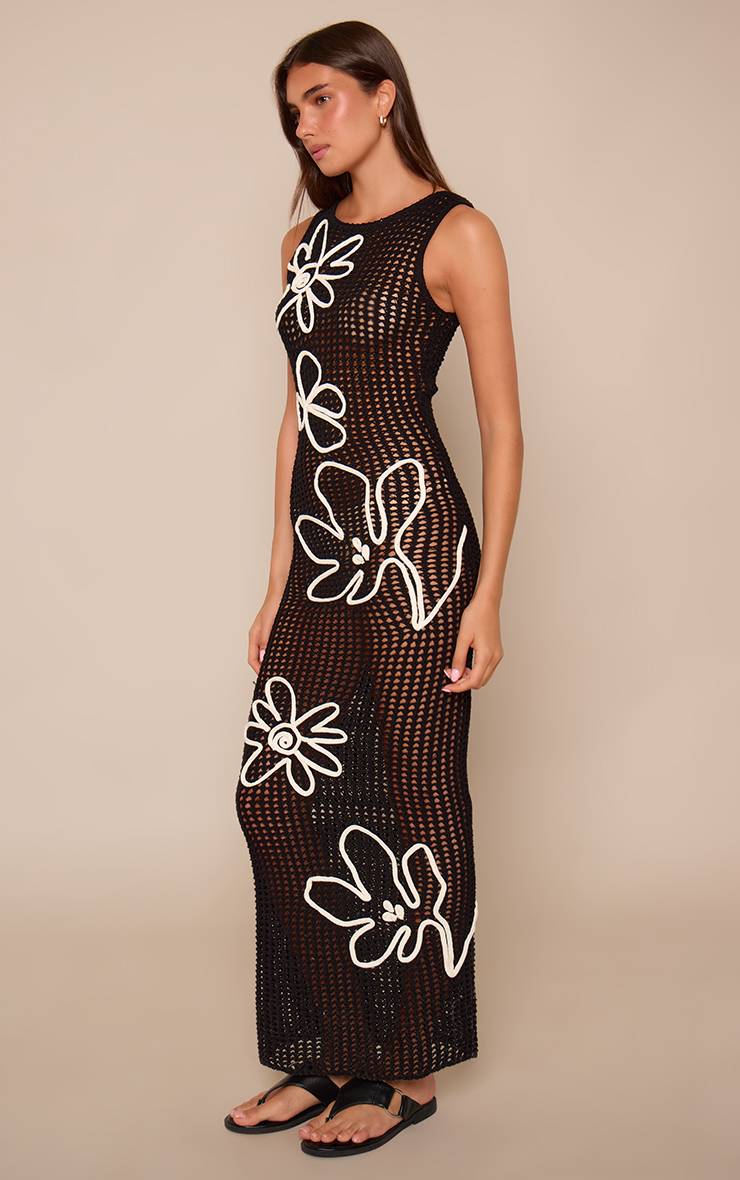 Noir Robe Longue En Crochet Avec Détails De Fleurs Contrastées Et Cordons