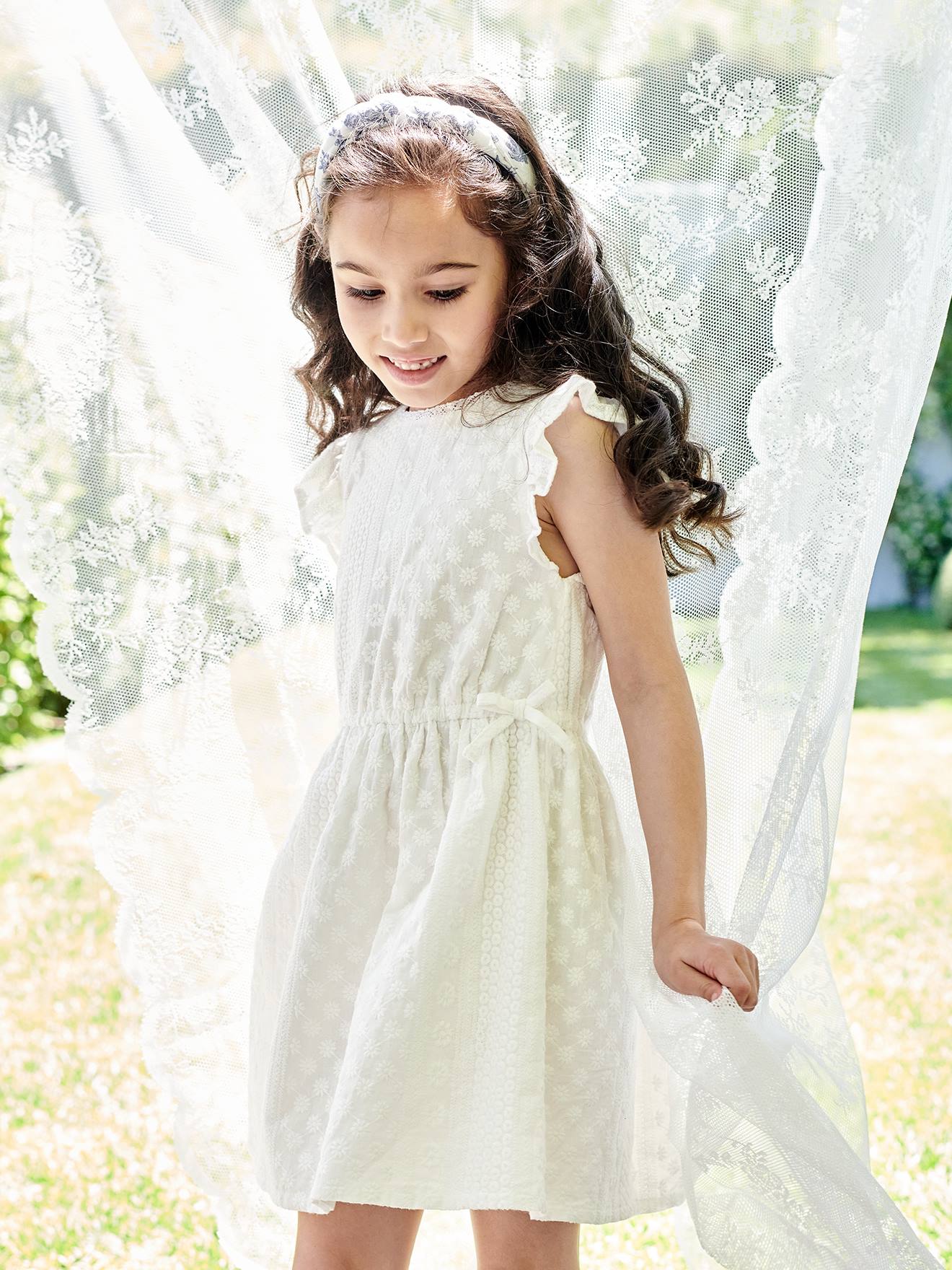 vestido bordado cru