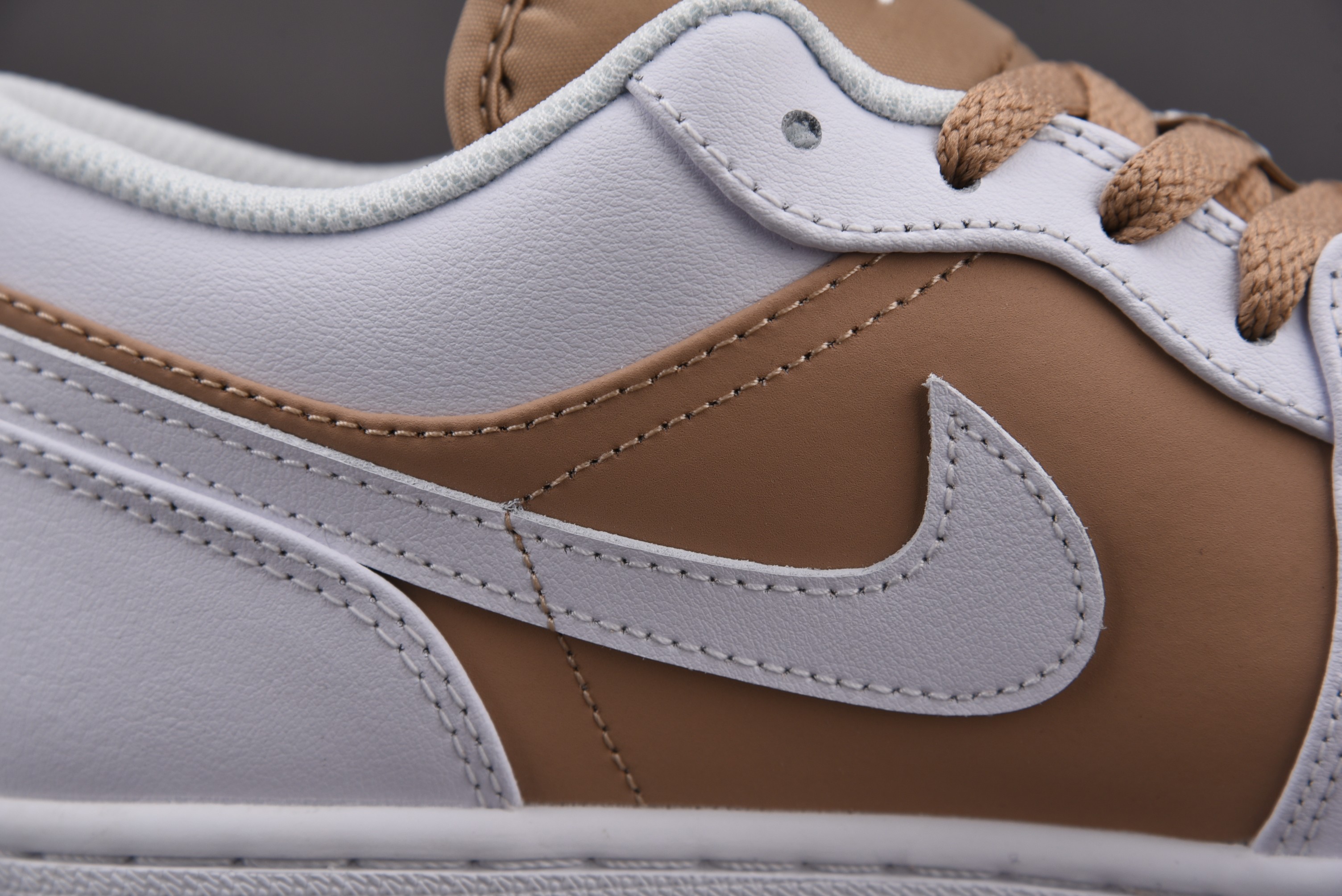 Jordan 1 Low Hemp White