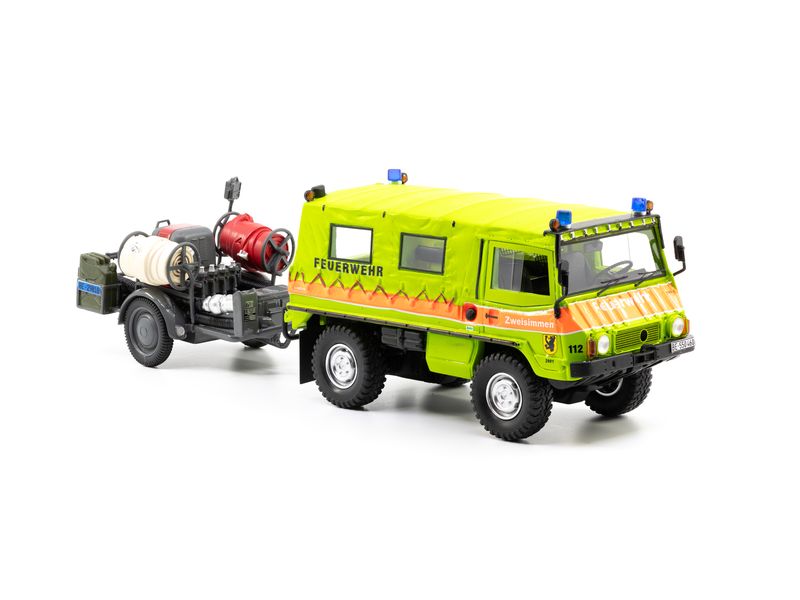 ACE Pinzgauer 710 4 x 4 FW Zweisimmen 1:43 Detailliertes Resin‑Sammlermodell mit Motorspritze
