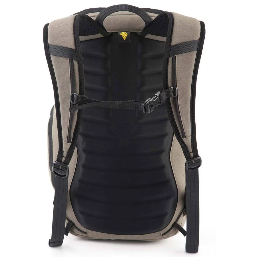 Nitro Nikuro - Laptoprucksack 49 cm waxed lizard