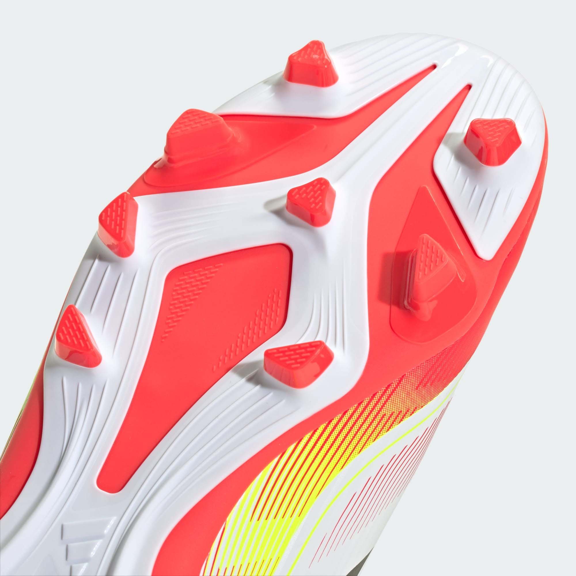 F50 Club FG/MG Junior Cloud White/Core Black/Solar Yellow