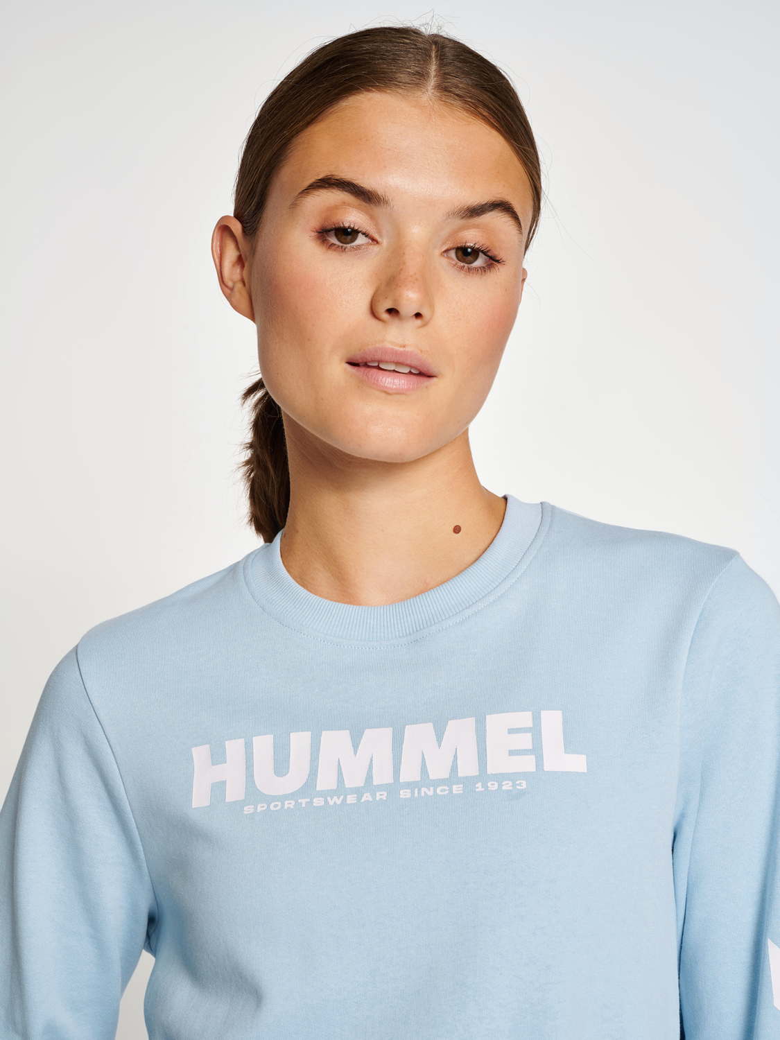 hmlLEGACY WOMAN SWEATSHIRT