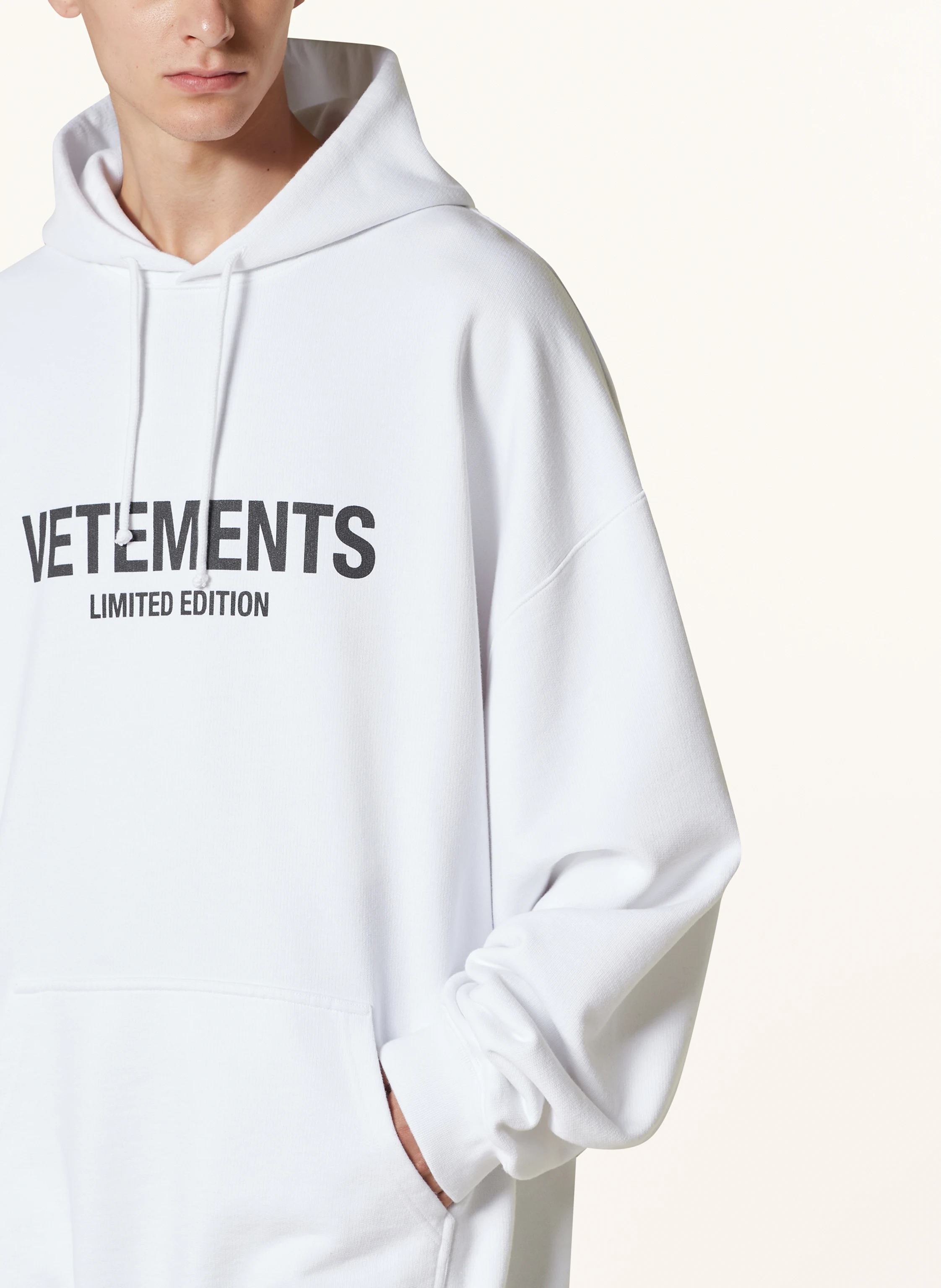 VETEMENTS Oversized-Hoodie
