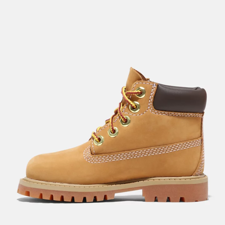 Bota Timberland Premium de 6 polegadas impermeável para crianças pequenas na cor amarela