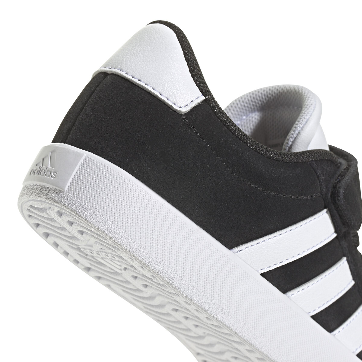 ADIDAS SPORTSWEAR<br>Tênis em couro VL Court 3.0