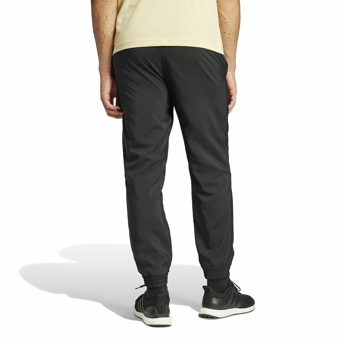 Roupas esportivas Adidas<br>Calças Stanford com pequeno logotipo Essentials