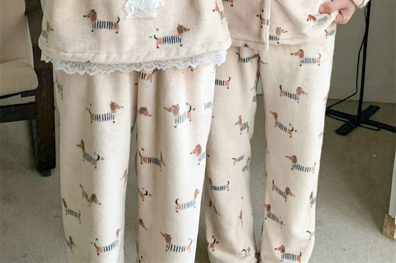 Sadelle - Bijpassende pyjamaset voor koppels: flanellen overhemd met lange mouwen en hondenprint, knoopjes en broek
