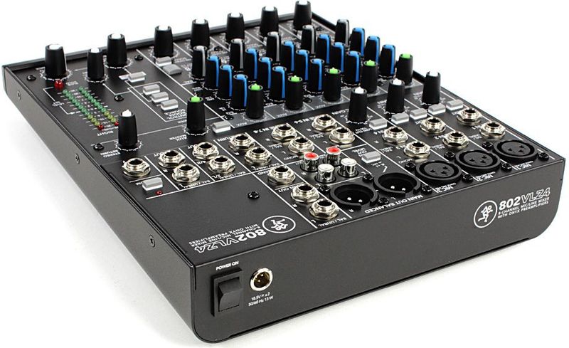Mackie 802VLZ4 - DJ-mixer - Audio-mixer - 8-kanaals - Frequentiebereik 20-2000 Hz